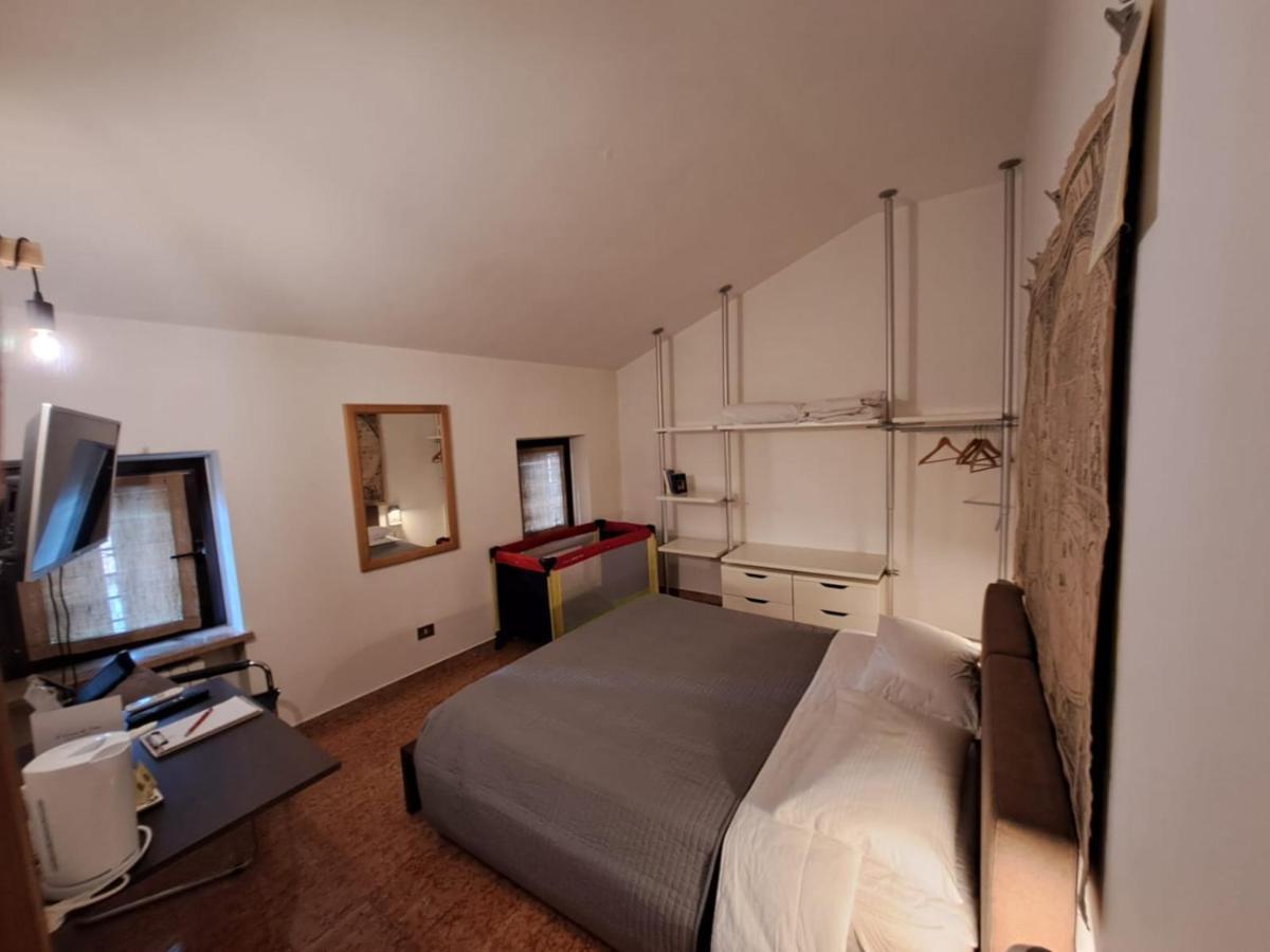 Bed and Breakfast A Casa Di Tom Сант'Амброджо-ді-Вальполічелла Екстер'єр фото