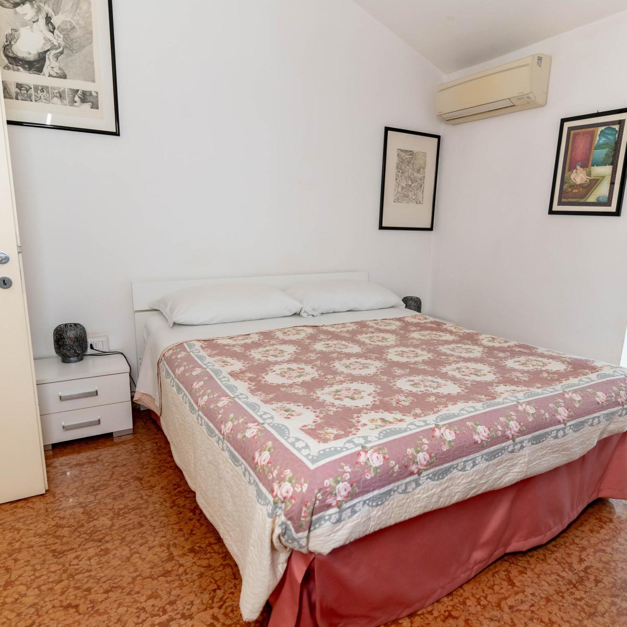 Bed and Breakfast A Casa Di Tom Сант'Амброджо-ді-Вальполічелла Екстер'єр фото