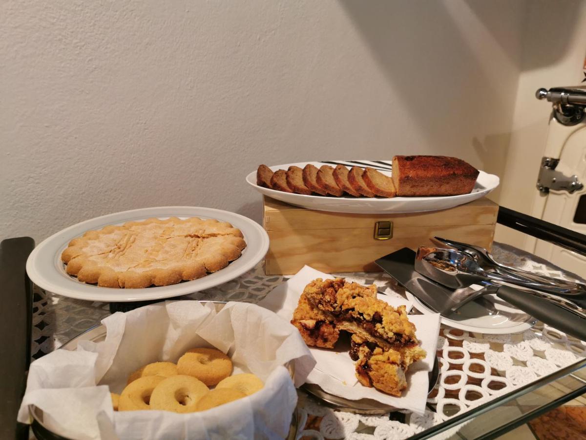 Bed and Breakfast A Casa Di Tom Сант'Амброджо-ді-Вальполічелла Екстер'єр фото